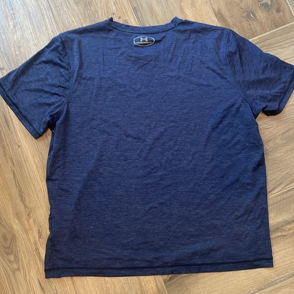 Underarmour Tech shirt - Picture 3 of 8